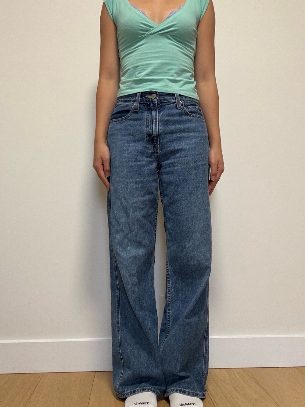Uniqlo Women Straight-Leg Mid Rise Jeans - Denim Blue